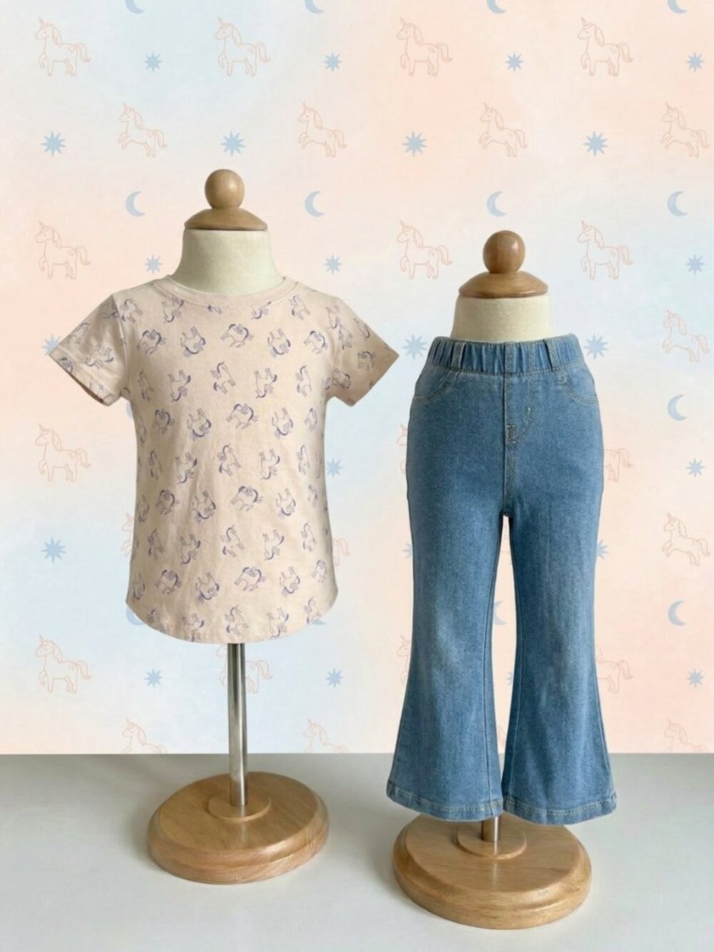 Cat & Jack Girls Unicorn Tee Flare Jeans Outfit Size 4/5